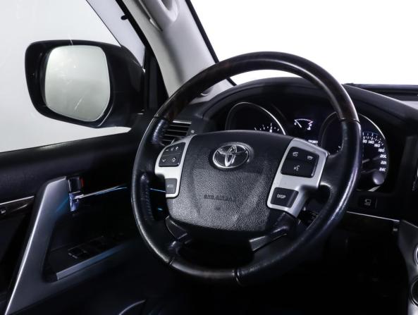 Toyota Land Cruiser 200 Series Рестайлинг 1 с пробегом 2012 года, цена 3 590 000 рублей, 204177 км, внедорожник, Автокод Объявления