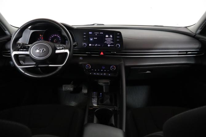 Hyundai Elantra VII (CN7) с пробегом 2021 года, цена 1 749 000 рублей, 143000 км, седан, Автокод Объявления