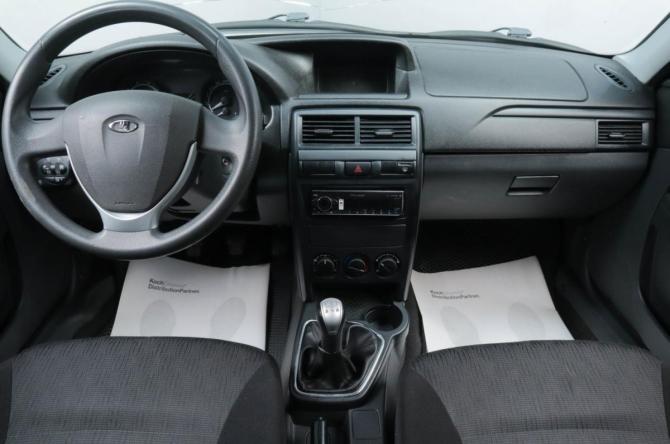 Lada (ВАЗ) Priora I Рестайлинг с пробегом 2018 года, цена 689 000 рублей, 120019 км, седан, Автокод Объявления