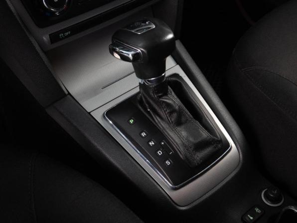 Skoda Octavia II (A5) Рестайлинг с пробегом 2013 года, цена 974 070 рублей, 172063 км, лифтбек, Автокод Объявления