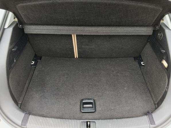 Audi A1 I (8X) с пробегом 2010 года, цена 849 000 рублей, 220719 км, хэтчбек, Автокод Объявления