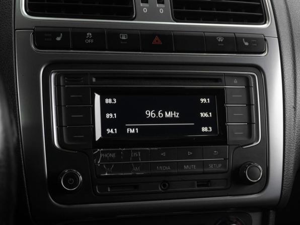 Volkswagen Polo V Рестайлинг с пробегом 2016 года, цена 777 000 рублей, 295204 км, седан, Автокод Объявления
