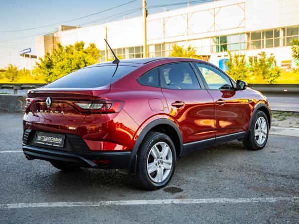Renault Arkana I с пробегом 2019 года, цена 1 498 000 рублей, 136721 км, внедорожник, Автокод Объявления