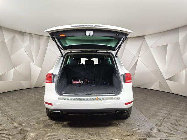 Volkswagen Touareg II с пробегом 2012 года, цена 1 595 000 рублей, 275788 км, внедорожник, Автокод Объявления
