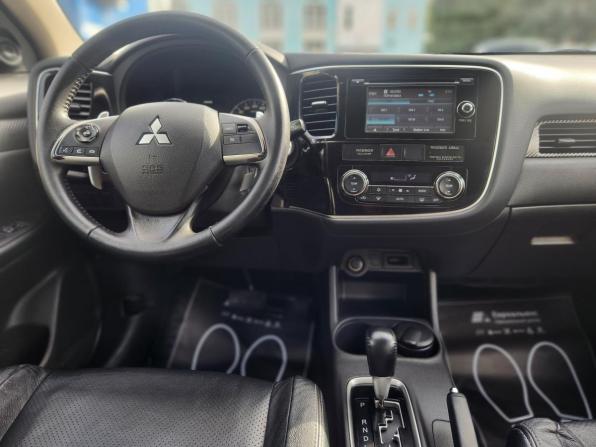 Mitsubishi Outlander III Рестайлинг с пробегом 2014 года, цена 1 349 000 рублей, 179400 км, внедорожник, Автокод Объявления