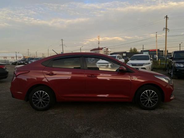 Hyundai Solaris II с пробегом 2017 года, цена 950 000 рублей, 134208 км, седан, Автокод Объявления