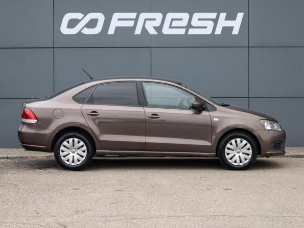 Volkswagen Polo V с пробегом 2015 года, цена 850 000 рублей, 214878 км, седан, Автокод Объявления