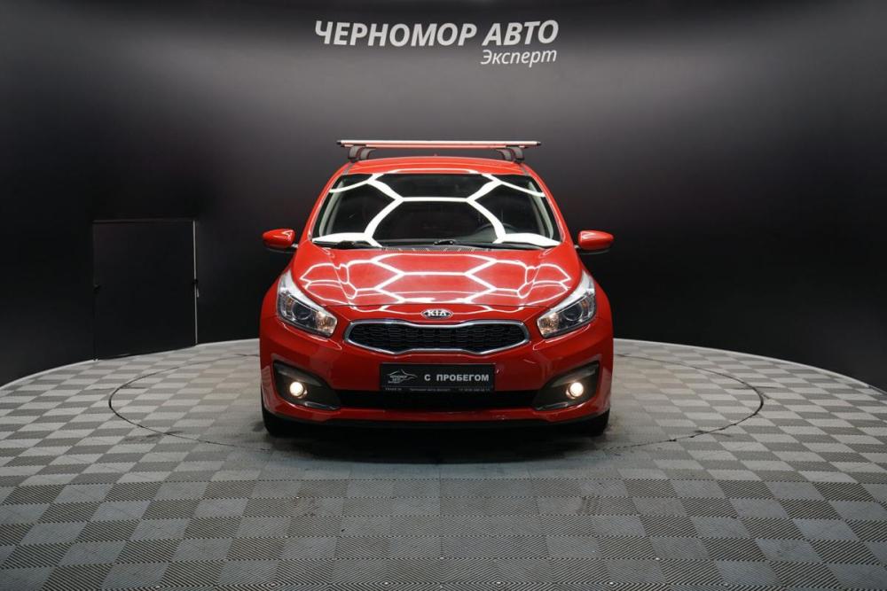 Kia Ceed II Рестайлинг Крым  - изображение 8