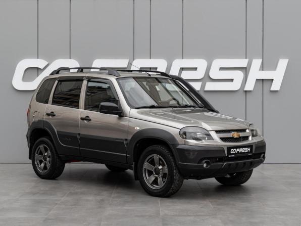 Chevrolet Niva I Рестайлинг с пробегом 2019 года, цена 865 000 рублей, 104297 км, внедорожник, Автокод Объявления