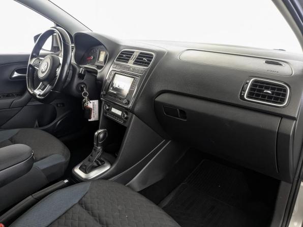 Volkswagen Polo V Рестайлинг с пробегом 2019 года, цена 1 450 000 рублей, 85274 км, седан, Автокод Объявления