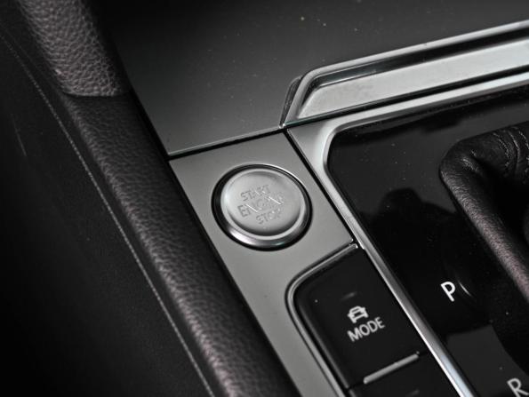 Volkswagen Passat B8 с пробегом 2019 года, цена 2 249 000 рублей, 67100 км, седан, Автокод Объявления