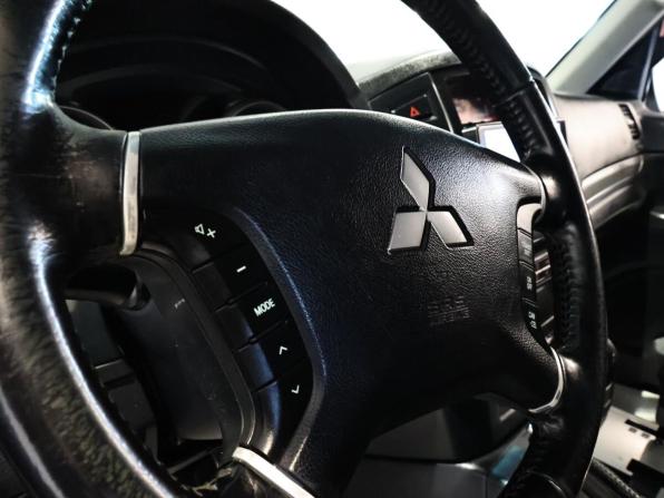 Mitsubishi Pajero IV Рестайлинг 1 с пробегом 2012 года, цена 1 892 000 рублей, 188000 км, внедорожник, Автокод Объявления