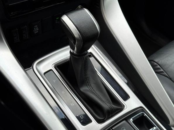 Mitsubishi Pajero Sport III с пробегом 2017 года, цена 2 349 000 рублей, 202579 км, внедорожник, Автокод Объявления