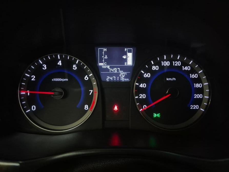 Hyundai Solaris I Рестайлинг Альметьевск  - изображение 18