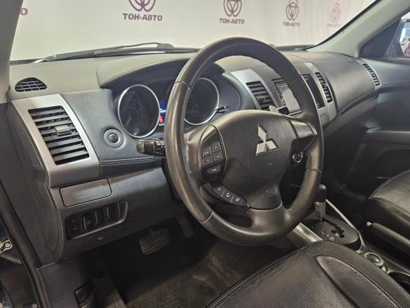 Mitsubishi Outlander II Рестайлинг с пробегом 2010 года, цена 957 000 рублей, 226085 км, внедорожник, Автокод Объявления