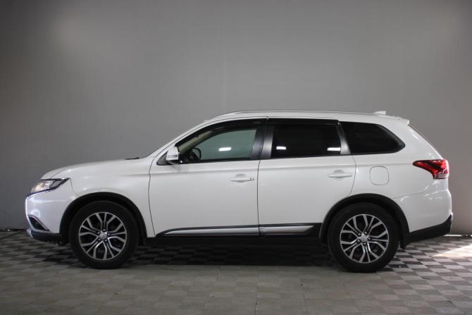 Mitsubishi Outlander III Рестайлинг 2 с пробегом 2018 года, цена 1 449 000 рублей, 249000 км, внедорожник, Автокод Объявления