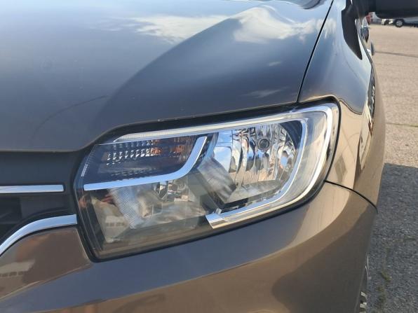 Renault Logan II Рестайлинг с пробегом 2021 года, цена 945 000 рублей, 72540 км, седан, Автокод Объявления