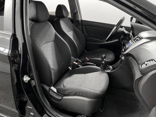 Hyundai Solaris I Рестайлинг с пробегом 2015 года, цена 675 000 рублей, 207726 км, хэтчбек, Автокод Объявления
