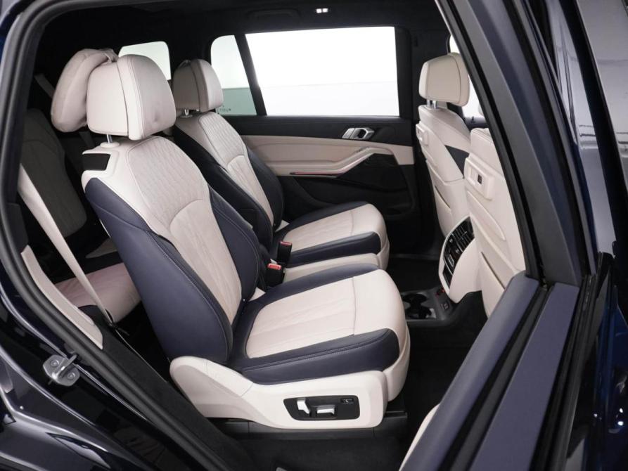 BMW X7 I (G07) Москва  - изображение 7