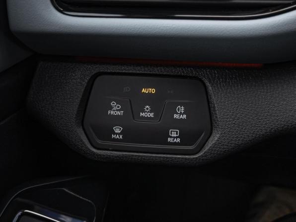 Volkswagen ID.4 с пробегом 2023 года, цена 4 525 000 рублей, 53848 км, внедорожник, Автокод Объявления