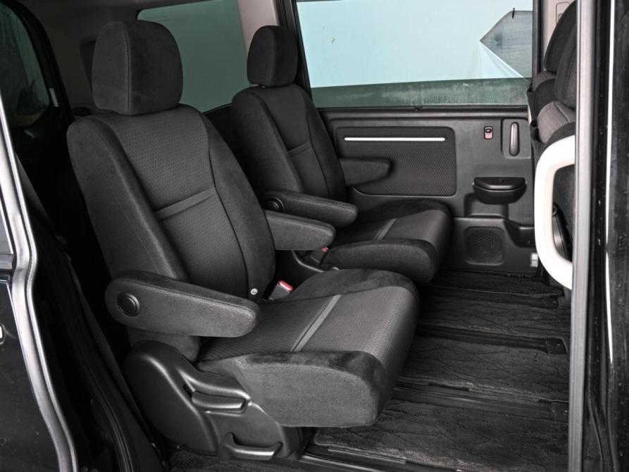 Honda Stepwgn V Рестайлинг Ростов-на-Дону  - изображение 7