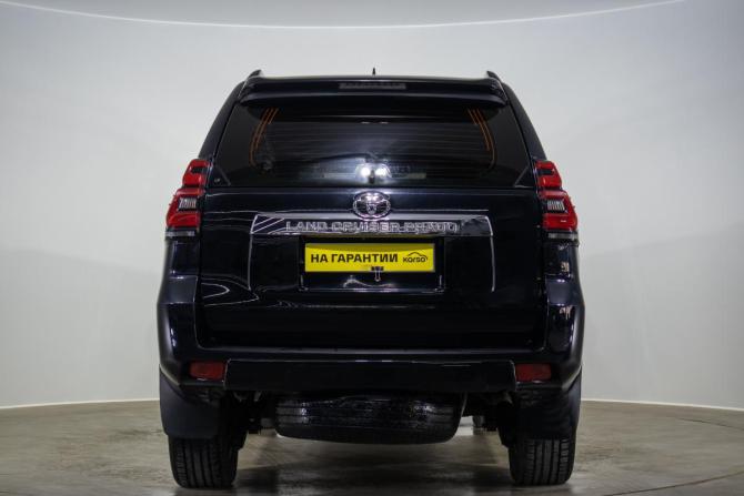 Toyota Land Cruiser Prado 150 Series Рестайлинг 2 с пробегом 2018 года, цена 3 849 000 рублей, 301378 км, внедорожник, Автокод Объявления