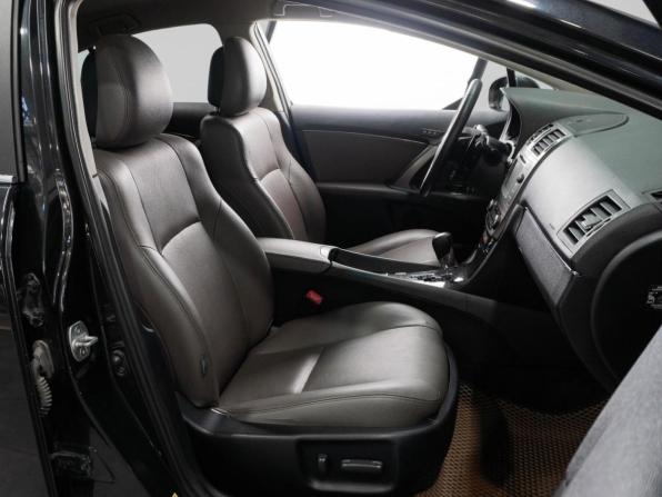 Toyota Avensis III Рестайлинг с пробегом 2011 года, цена 1 284 667 рублей, 185549 км, седан, Автокод Объявления