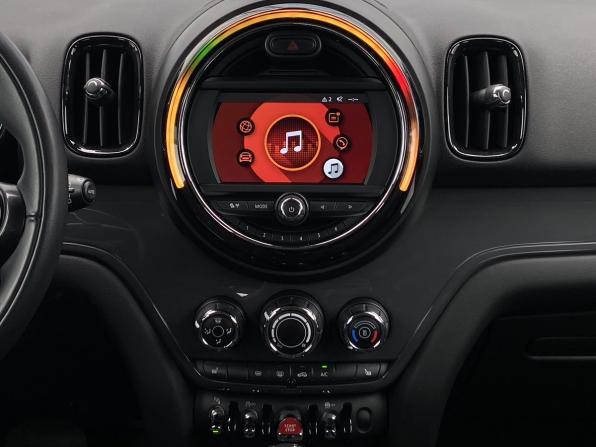 Mini Countryman II с пробегом 2018 года, цена 2 239 000 рублей, 72127 км, внедорожник, Автокод Объявления