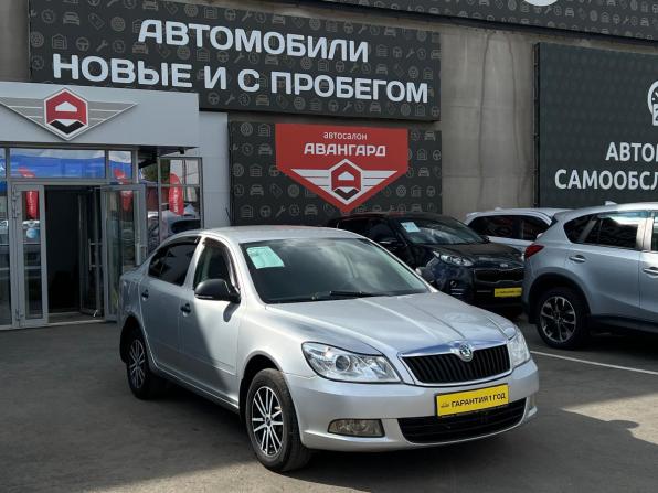 Skoda Octavia II (A5) Рестайлинг с пробегом 2013 года, цена 750 000 рублей, 257535 км, лифтбек, Автокод Объявления