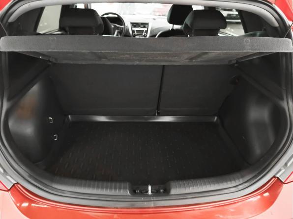 Hyundai Solaris I с пробегом 2013 года, цена 659 000 рублей, 134019 км, хэтчбек, Автокод Объявления