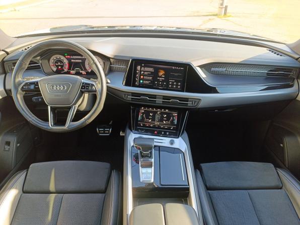 Audi Q6 с пробегом 2023 года, цена 5 990 000 рублей, 69700 км, внедорожник, Автокод Объявления