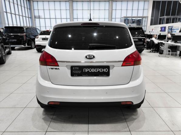 Kia Venga I Рестайлинг с пробегом 2015 года, цена 1 320 000 рублей, 121718 км, минивэн, Автокод Объявления