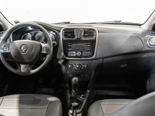 Renault Logan II с пробегом 2015 года, цена 660 000 рублей, 179160 км, седан, Автокод Объявления