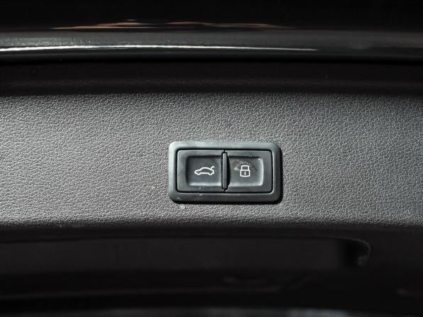 Audi A4 allroad V (B9) с пробегом 2016 года, цена 2 605 000 рублей, 181753 км, универсал, Автокод Объявления