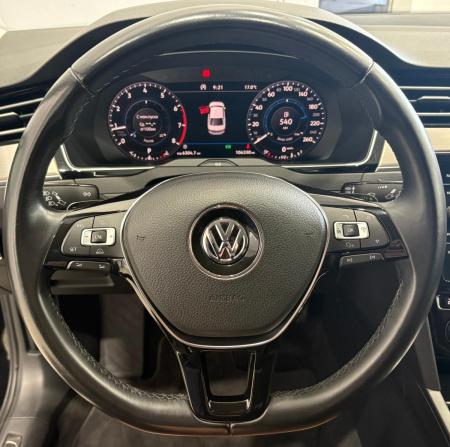 Volkswagen Passat B8 с пробегом 2018 года, цена 2 399 000 рублей, 106300 км, седан, Автокод Объявления