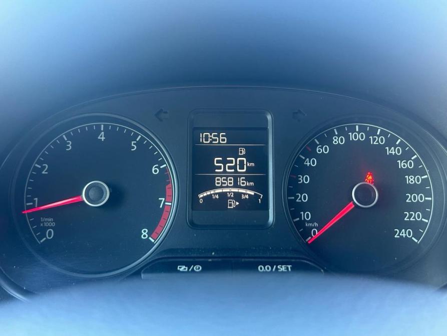 Volkswagen Polo V Рестайлинг Санкт-Петербург  - изображение 15