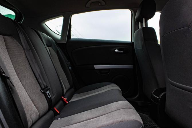 SEAT Leon II Рестайлинг с пробегом 2012 года, цена 799 000 рублей, 147101 км, хэтчбек, Автокод Объявления