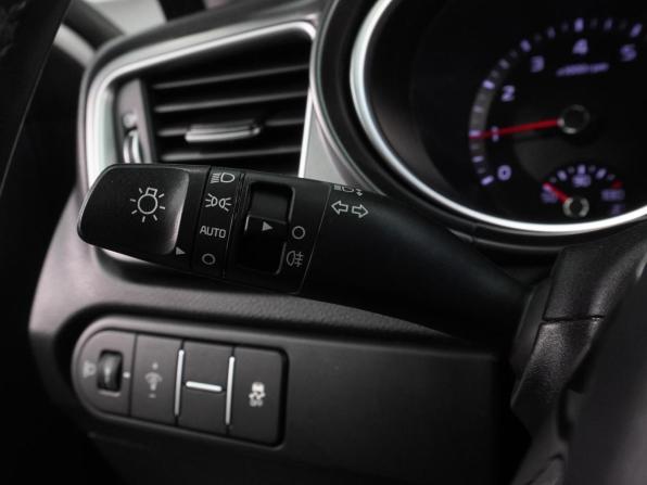 Kia Ceed III с пробегом 2019 года, цена 1 454 000 рублей, 167301 км, хэтчбек, Автокод Объявления