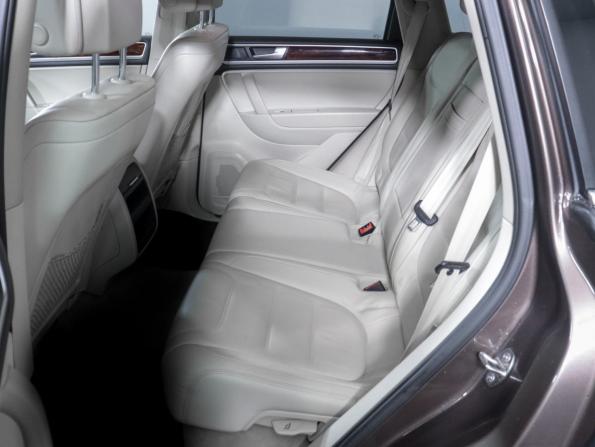 Volkswagen Touareg II с пробегом 2012 года, цена 1 899 000 рублей, 216798 км, внедорожник, Автокод Объявления