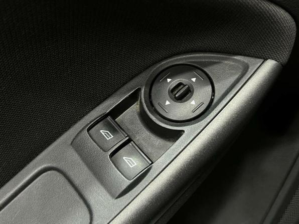 Ford Focus III Рестайлинг с пробегом 2017 года, цена 930 000 рублей, 122459 км, седан, Автокод Объявления