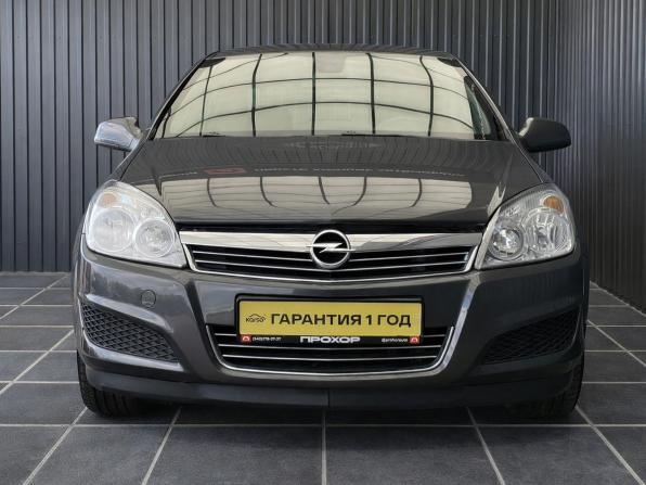 Opel Astra H Рестайлинг с пробегом 2012 года, цена 720 000 рублей, 87009 км, седан, Автокод Объявления