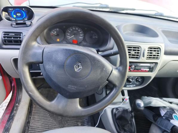 Renault Symbol I Рестайлинг с пробегом 2003 года, цена 199 000 рублей, 280000 км, седан, Автокод Объявления