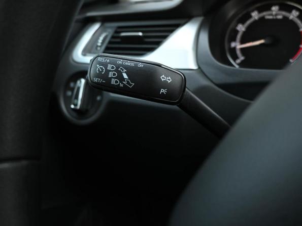 Skoda Rapid I Рестайлинг с пробегом 2019 года, цена 1 329 000 рублей, 160553 км, седан, Автокод Объявления