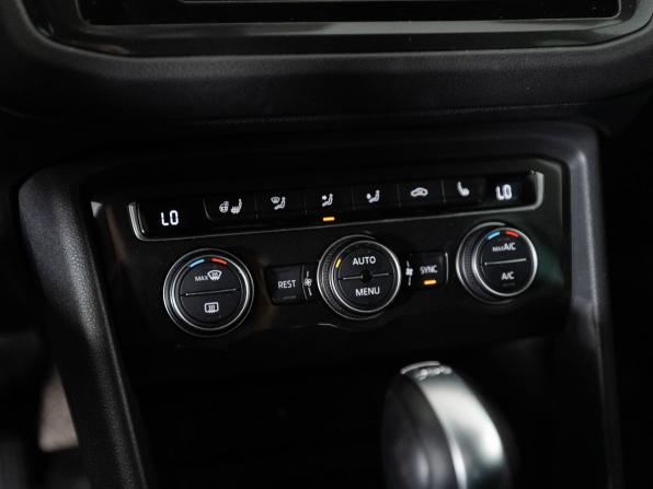 Volkswagen Tiguan II с пробегом 2018 года, цена 2 800 000 рублей, 98869 км, внедорожник, Автокод Объявления