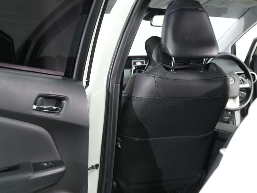 Toyota Prius IV (XW50) Новосибирск  - изображение 9