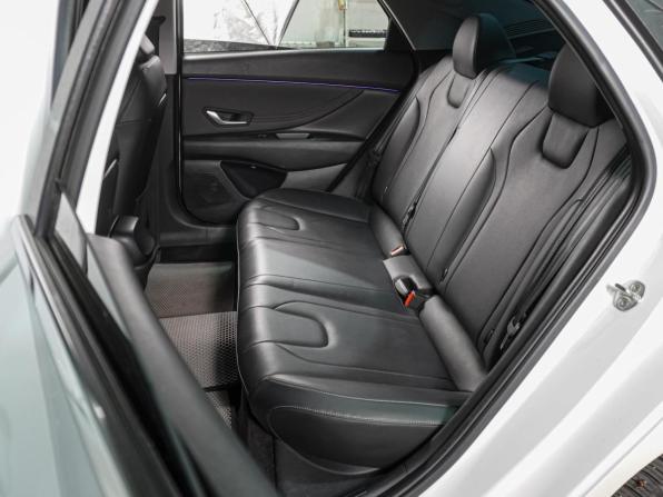 Hyundai Elantra VII (CN7) с пробегом 2021 года, цена 1 999 000 рублей, 106544 км, седан, Автокод Объявления