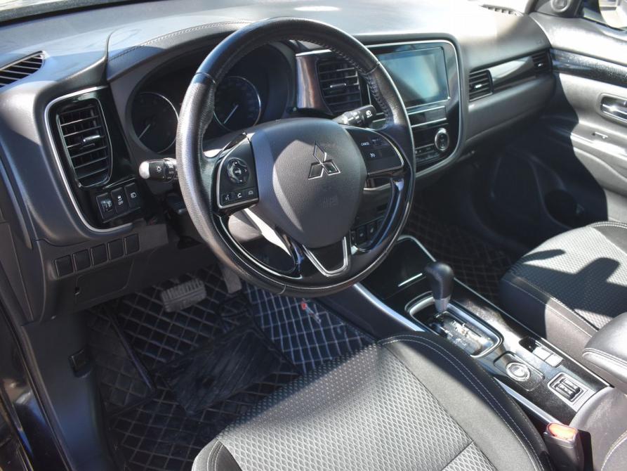 Mitsubishi Outlander III Рестайлинг 3 Архангельск  - изображение 13