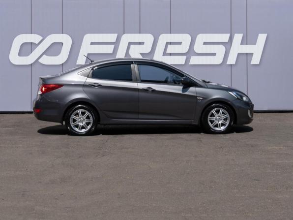 Hyundai Solaris I с пробегом 2013 года, цена 899 000 рублей, 195858 км, седан, Автокод Объявления