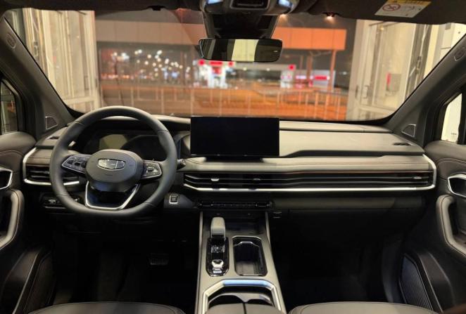 Новый Geely Okavango I Рестайлинг 2026 года, цена 4 000 990 рублей, внедорожник, Автокод Объявления