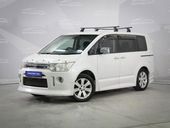 Mitsubishi Delica D:5 I с пробегом 2010 года, цена 1 300 000 рублей, 307226 км, минивэн, Автокод Объявления